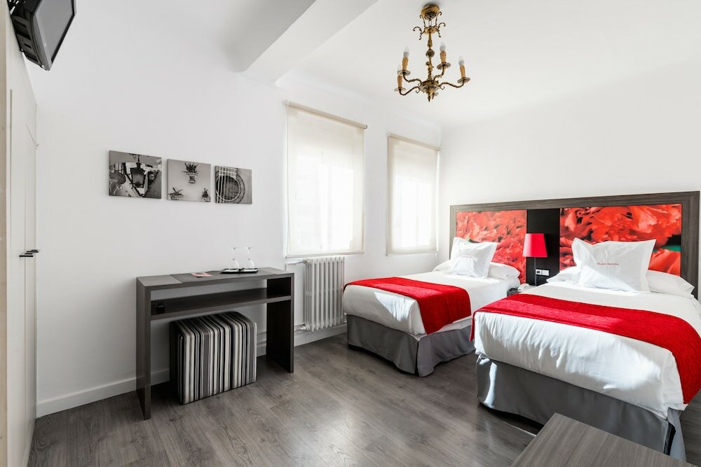 Фото Hotel Sevilla