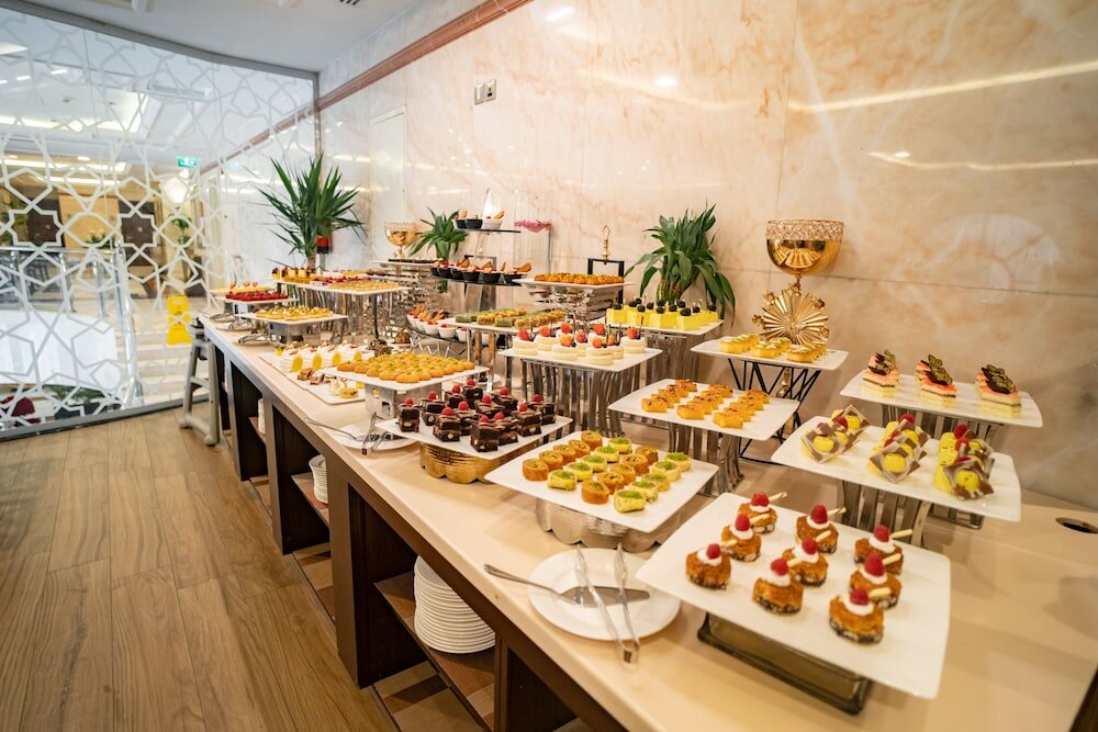 Фото Emaar Royal Hotel