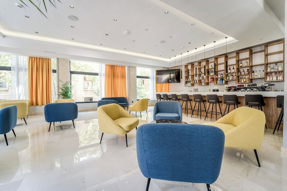 Фото Island City Hotel