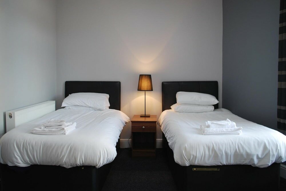 Фото The Liverpool Inn Hotel