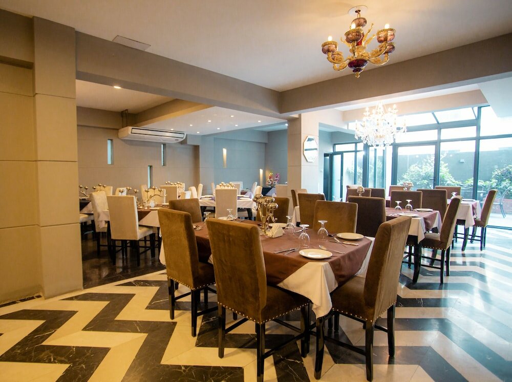 Фото The Elite Residence Dhaka