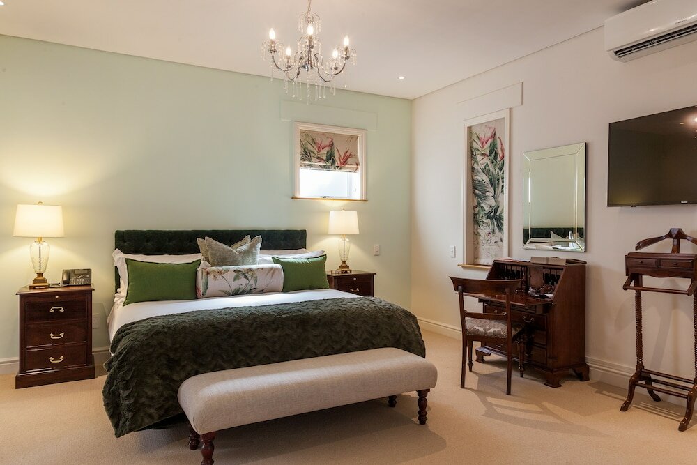 Фото Tintswalo Boulders