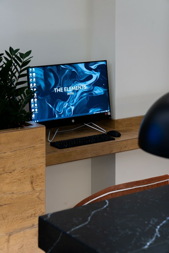 Фото The Elements Hotel