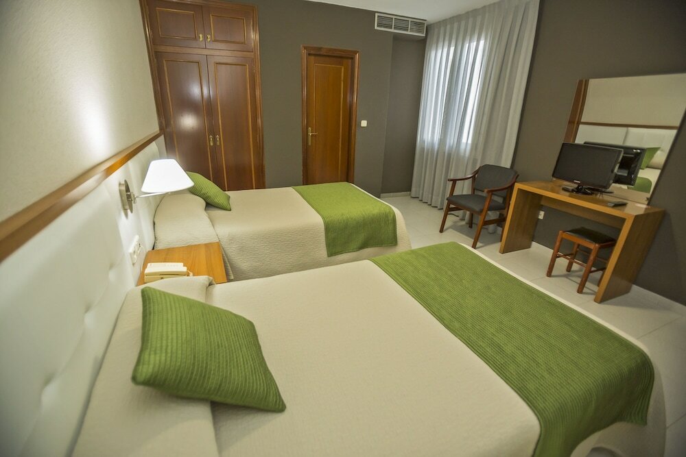 Фото Hostal Teruel