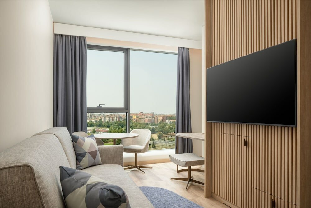 Фото Courtyard by Marriott Milano Linate