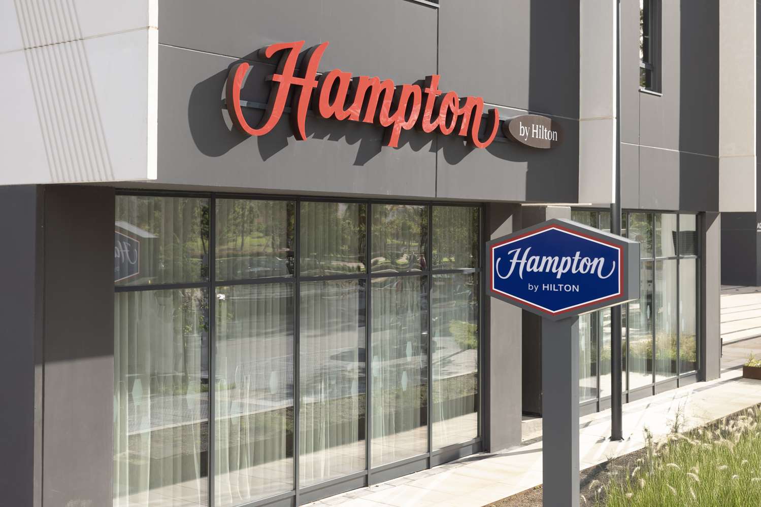Фото Hampton by Hilton Malaga Martiricos