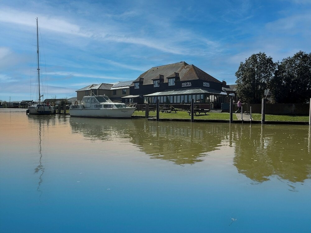 Фото River Haven Hotel