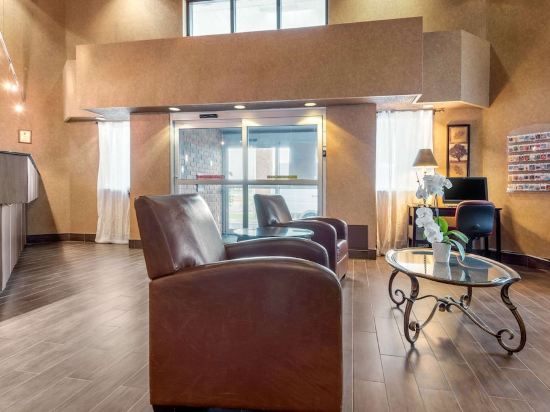 Фото Quality Suites Whitby