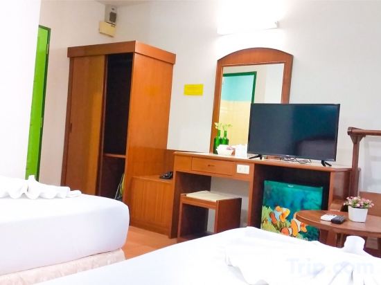 Фото J. Holiday Inn