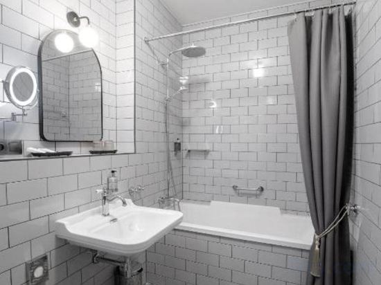 Фото The Viaduct Suites & More