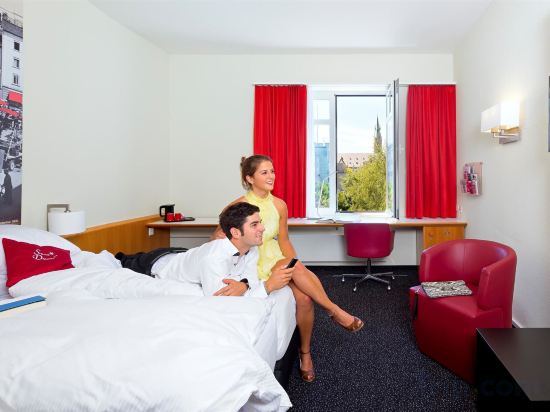 Фото Hotel Wartmann am Bahnhof