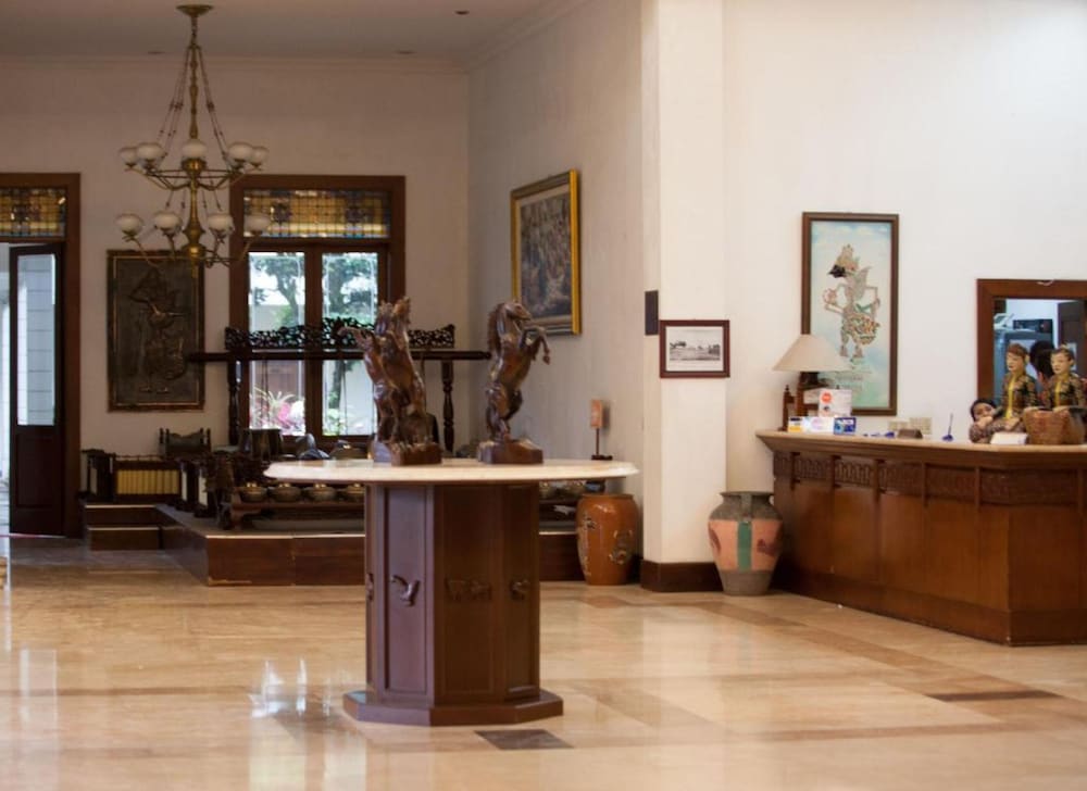 Фото Kresna Hotel Wonosobo