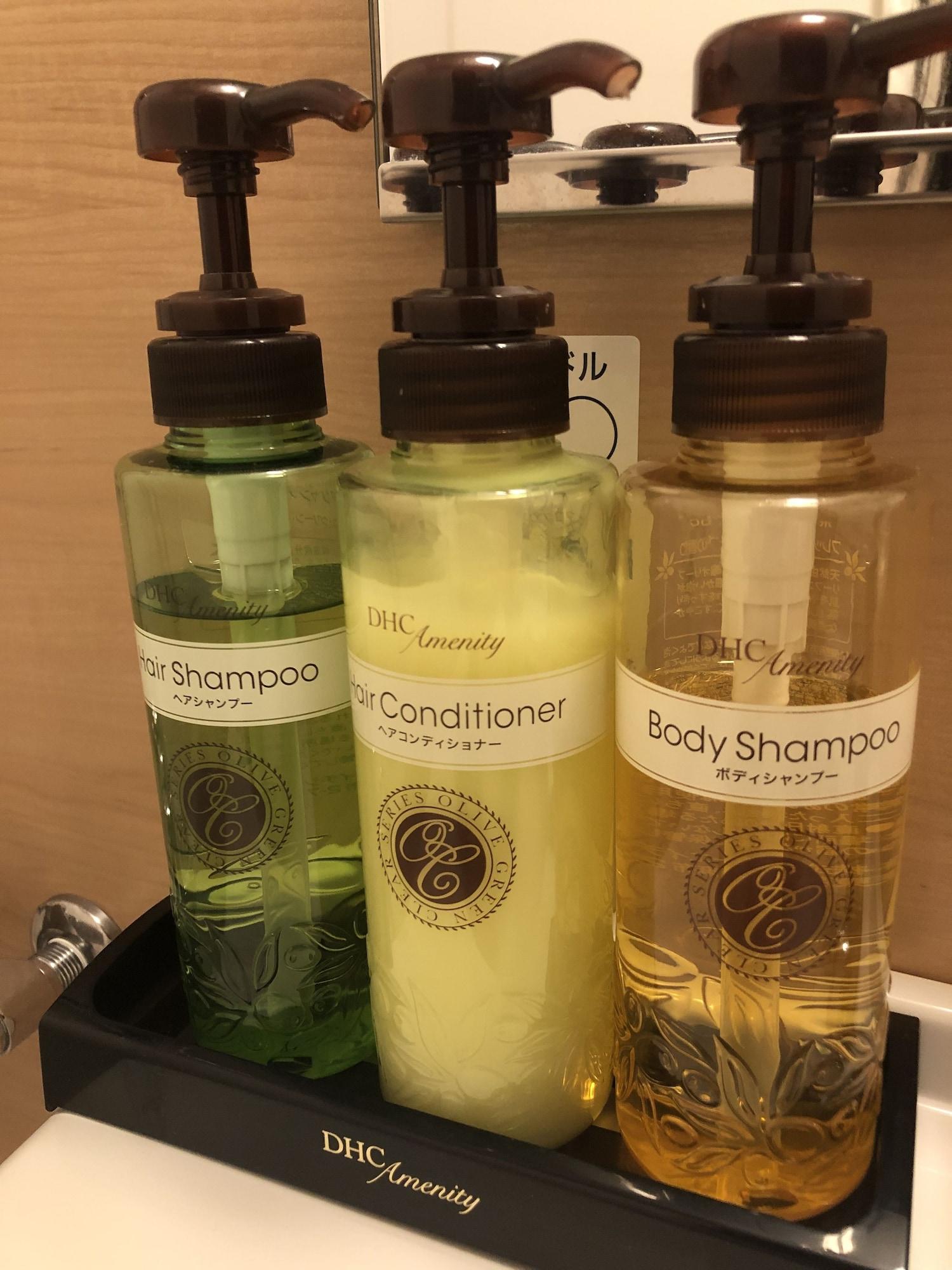 Фото Smile Hotel Shinagawa Sengakuji