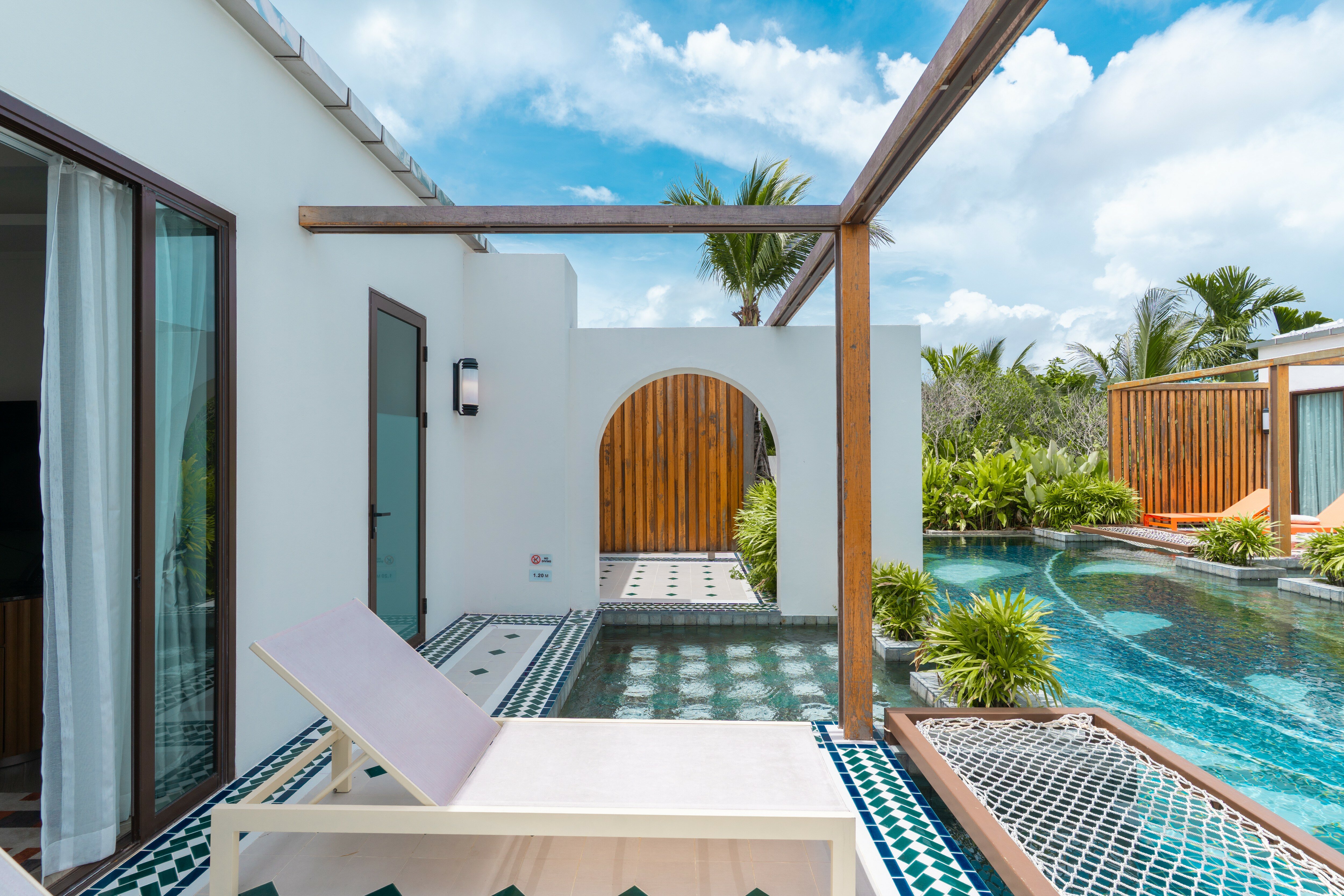 Фото Sugar Marina Resort LAGOON Villas Nai Yang Beach