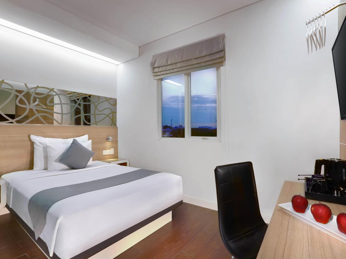 Фото Отель Neo Gubeng