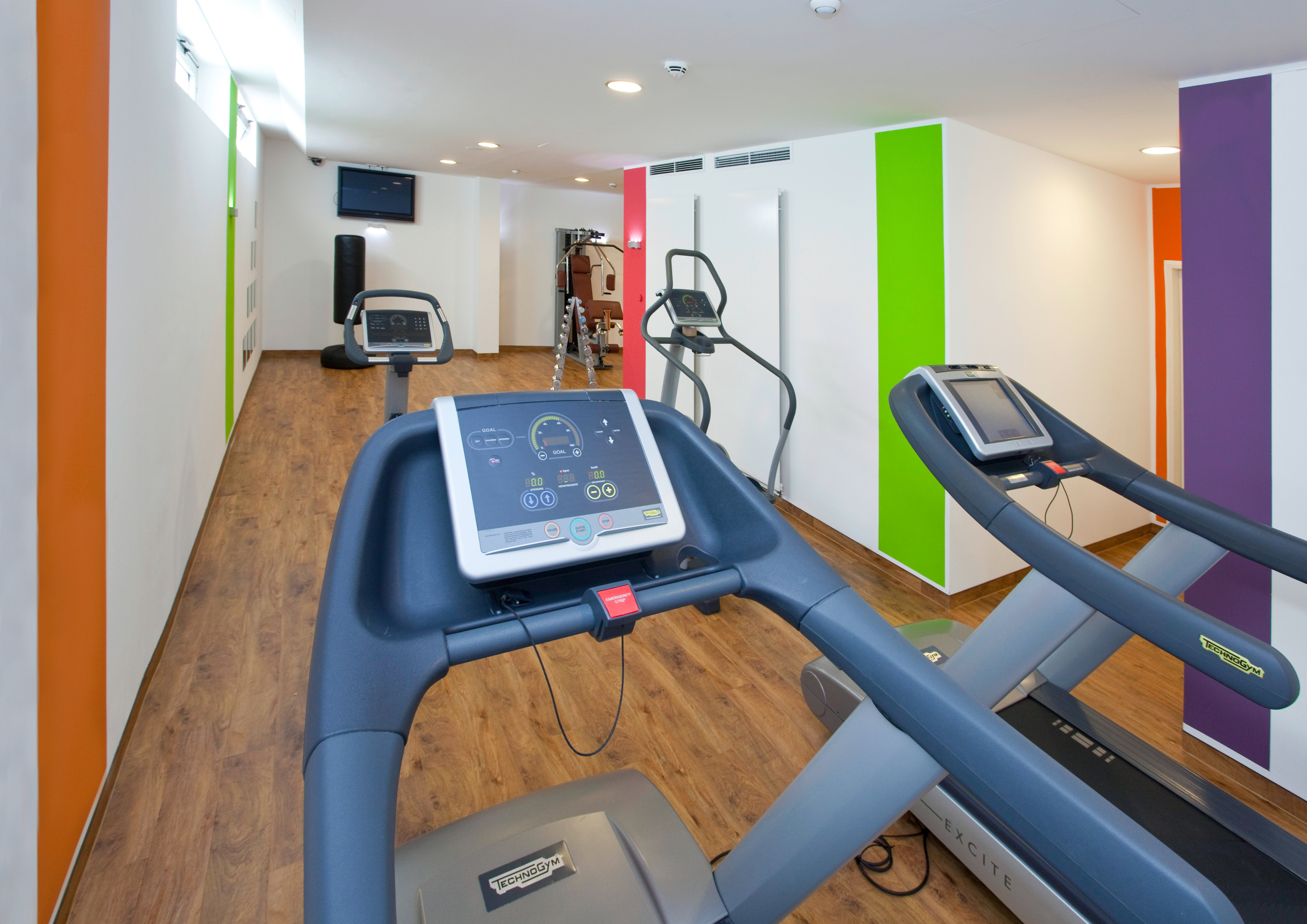 Фото Premier Inn Stuttgart Bad Cannstatt