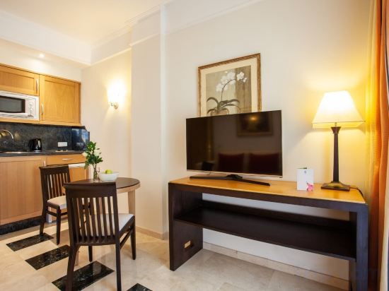 Фото Grupotel Playa de Palma Suites & SPA