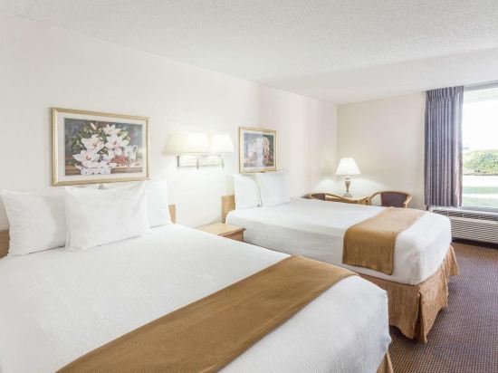 Фото Days Inn by Wyndham Adel I 75