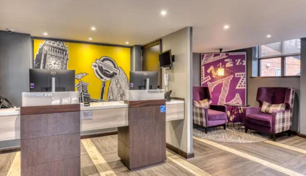 Фото Premier Inn London Harrow