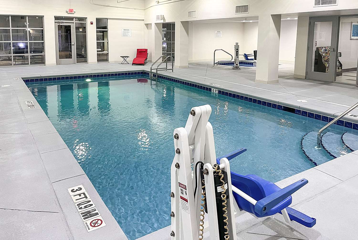 Фото Wingate by Wyndham Panama City Area Lynn Haven