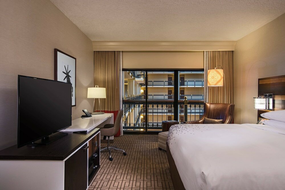 Фото Renaissance Austin Hotel