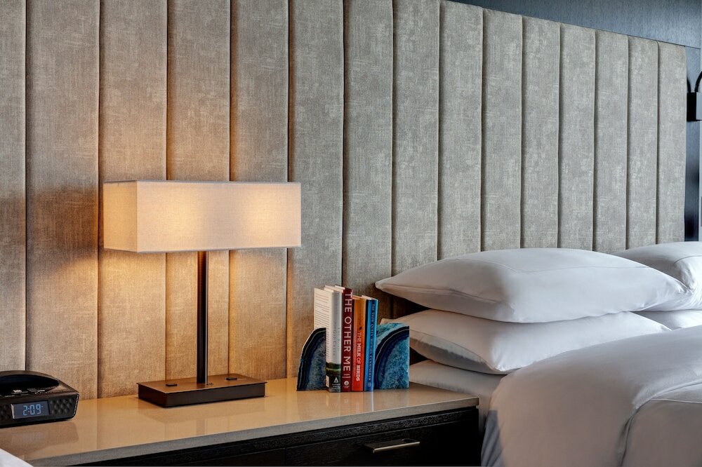 Фото Hotel X Toronto by Library Hotel Collection