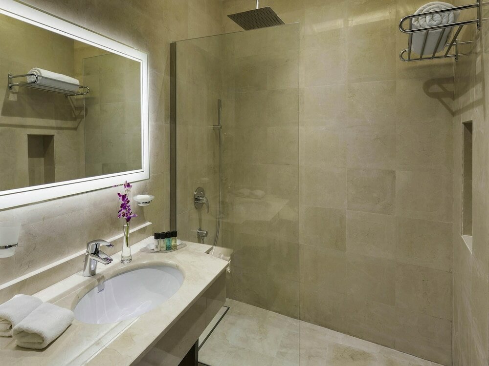 Фото Movenpick Hotel Qassim