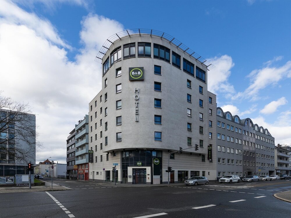 Фото B&b Hotel Wuppertal-City
