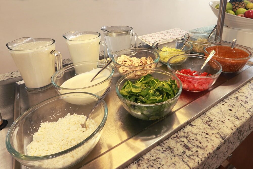 Фото Wyndham Garden Guadalajara Acueducto