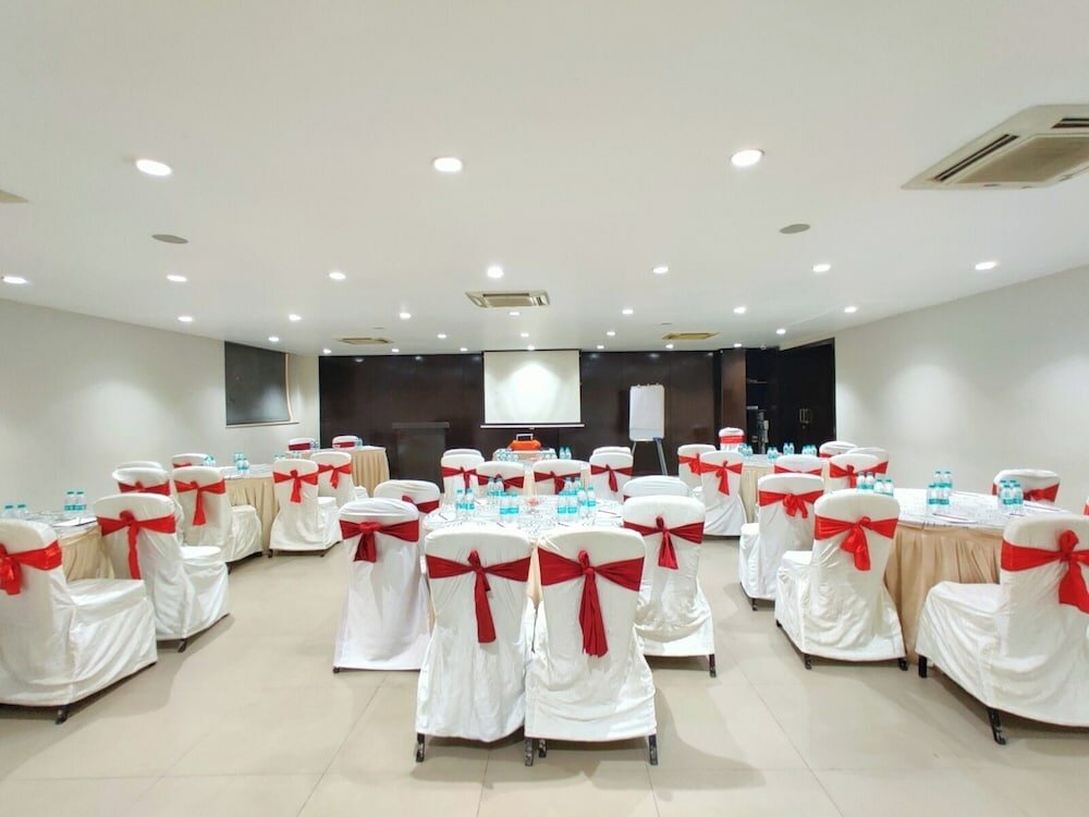 Фото Citrus Hotel Lonavala