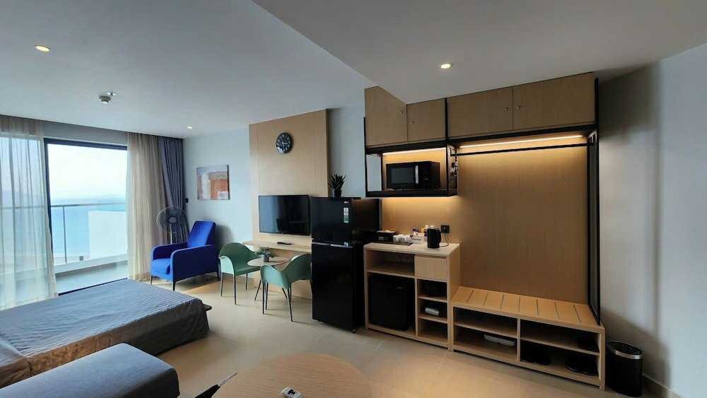 Фото The Empyrean Cam Ranh Beach Resort