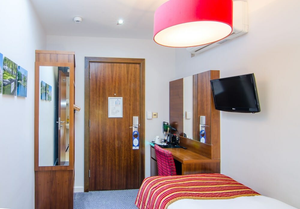 Фото Seraphine Hammersmith Hotel