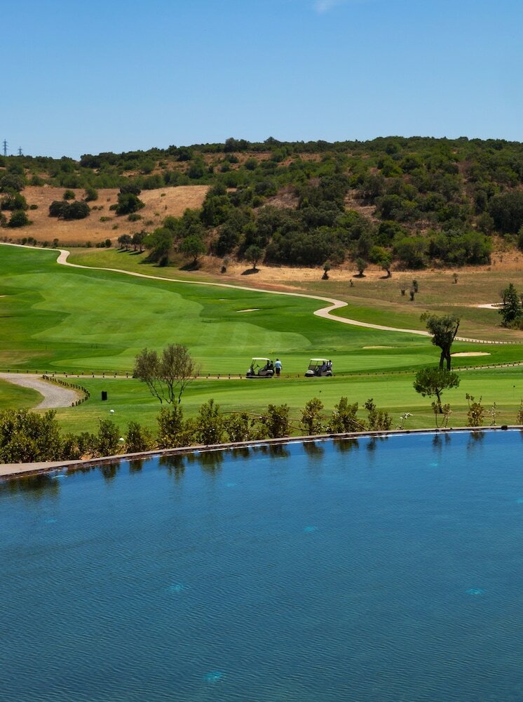 Фото Nau Morgado Golf & Country Club