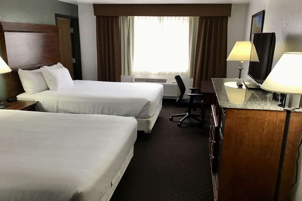 Фото Ramada by Wyndham Helena