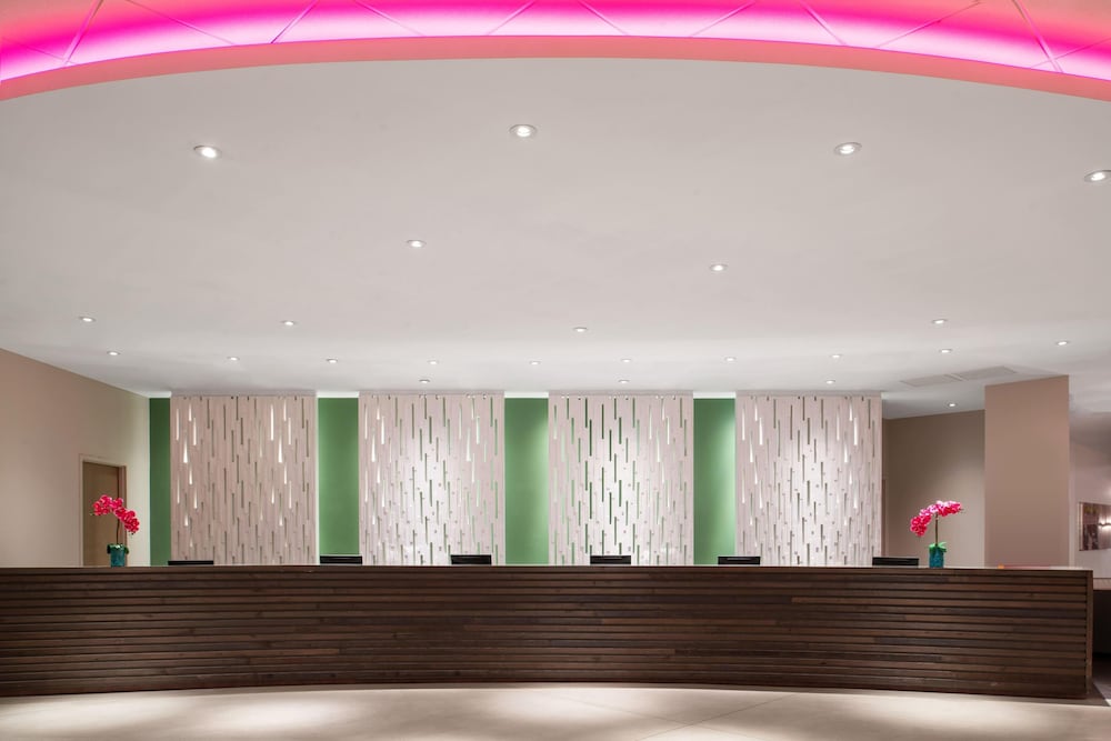 Фото Wyndham I-Drive Avanti Resort & Conference Center