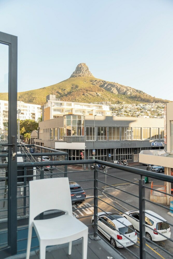 Фото Mojo Hotel