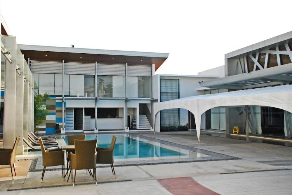 Фото Century Hotel