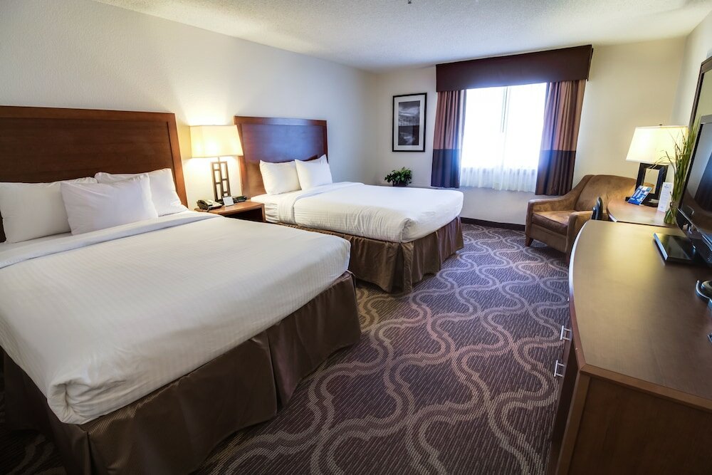 Фото Ashmore Inn and Suites
