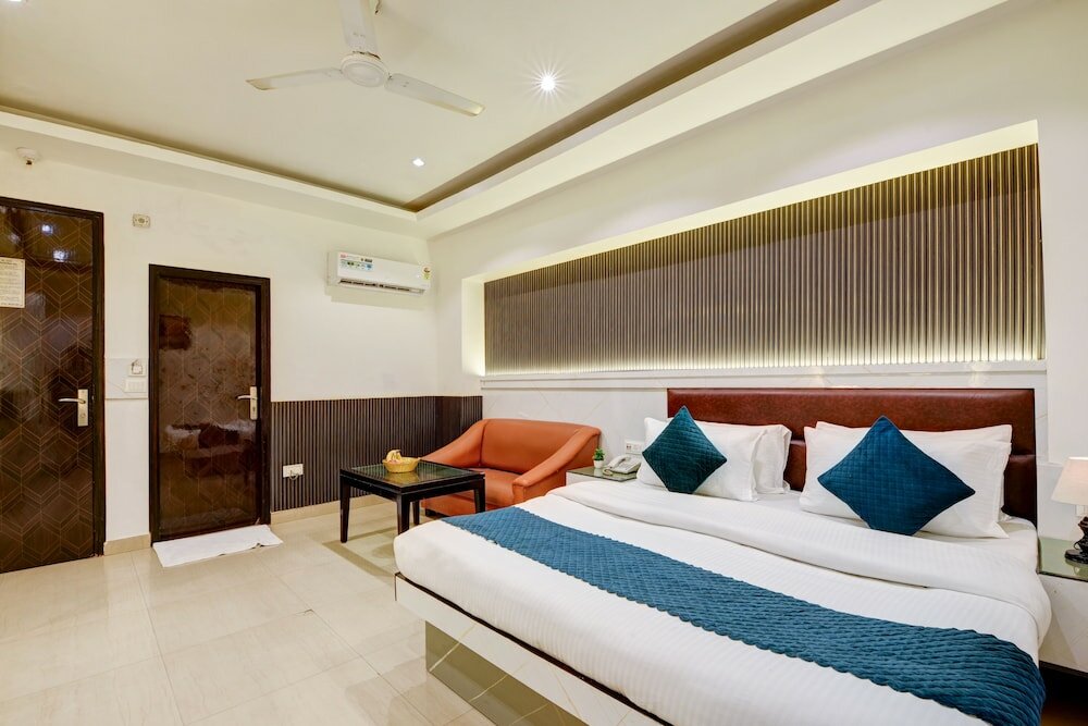 Фото Hotel Krishna Deluxe