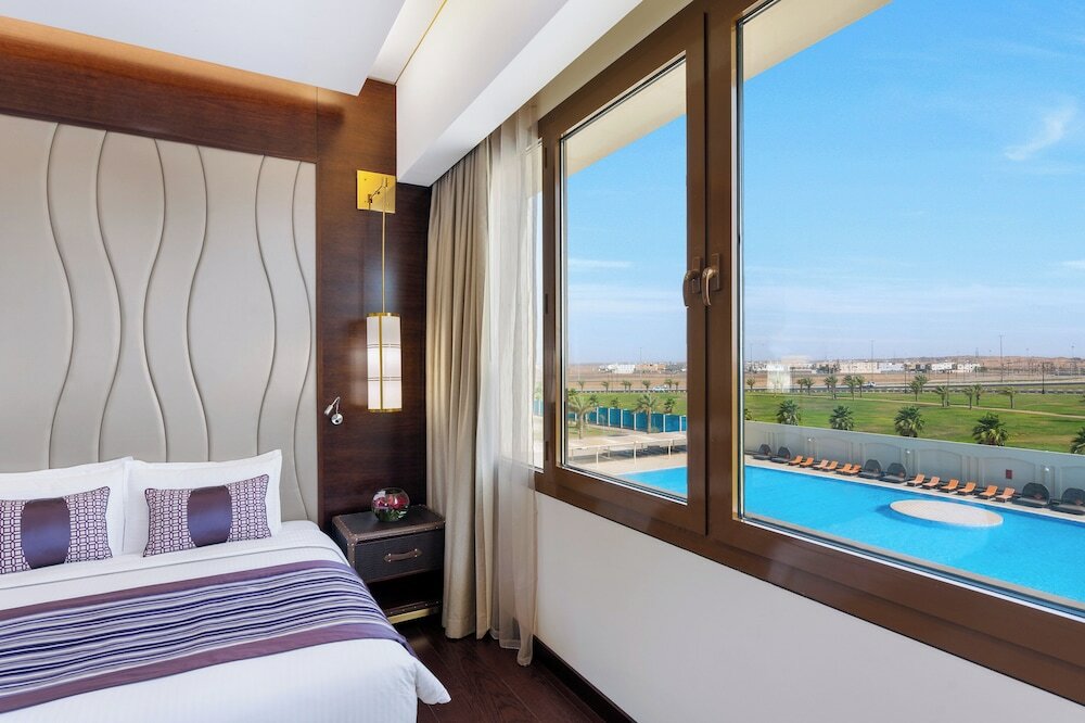 Фото Grand Millennium Tabuk