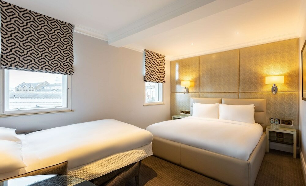 Фото Radisson Blu Edwardian Mercer Street Hotel, London