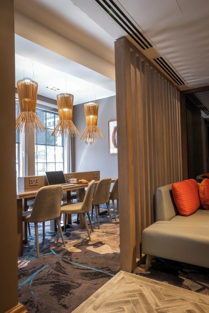 Фото Clayton Hotel Bristol City