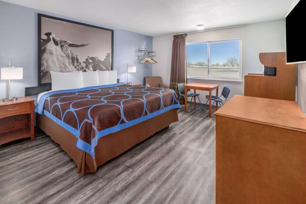 Фото Super 8 by Wyndham Clayton