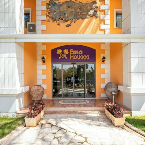 Гостиница Ema Houses в Кепезе
