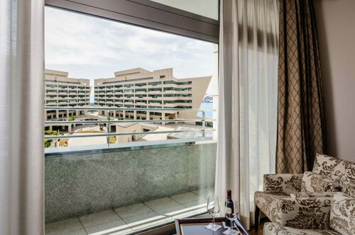 Гостиница Eurostars Grand Marina в Барселоне