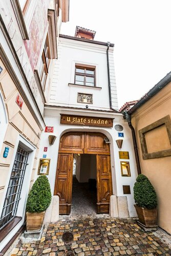 Гостиница Golden Well Hotel в Праге