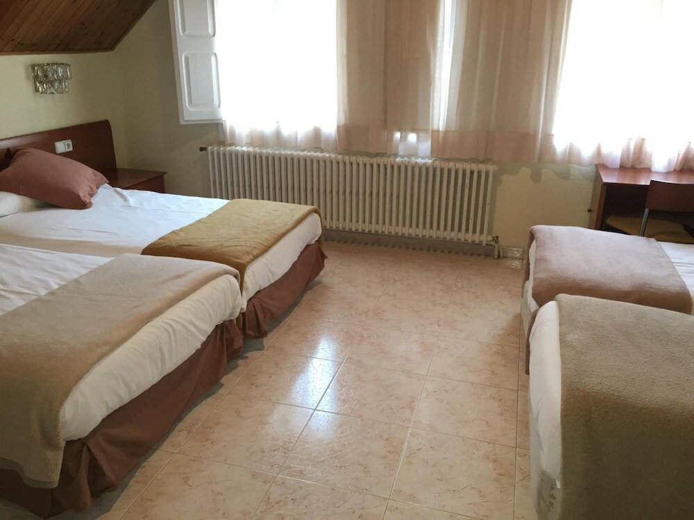 Фото Evenia Oros