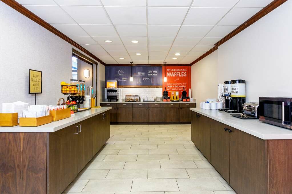 Фото Hampton Inn & Suites Tallahassee I-10/Thomasville Road, Fl