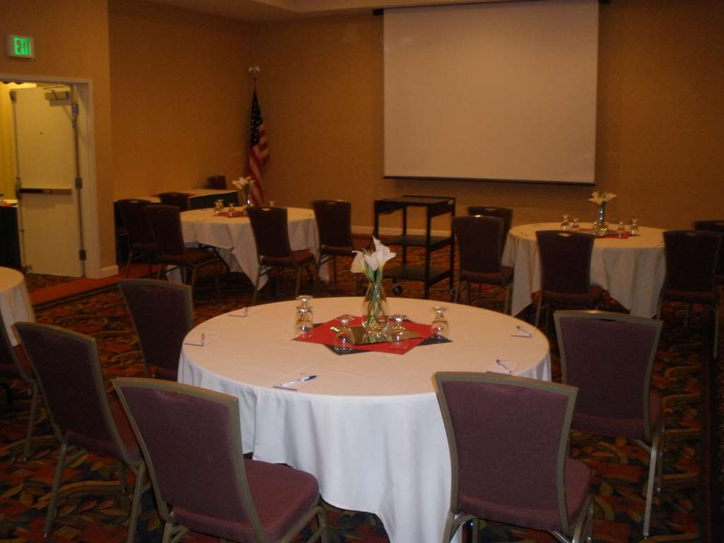 Фото Hilton Garden Inn Yakima Downtown