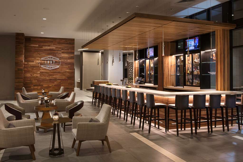 Фото Embassy Suites by Hilton Amarillo Downtown